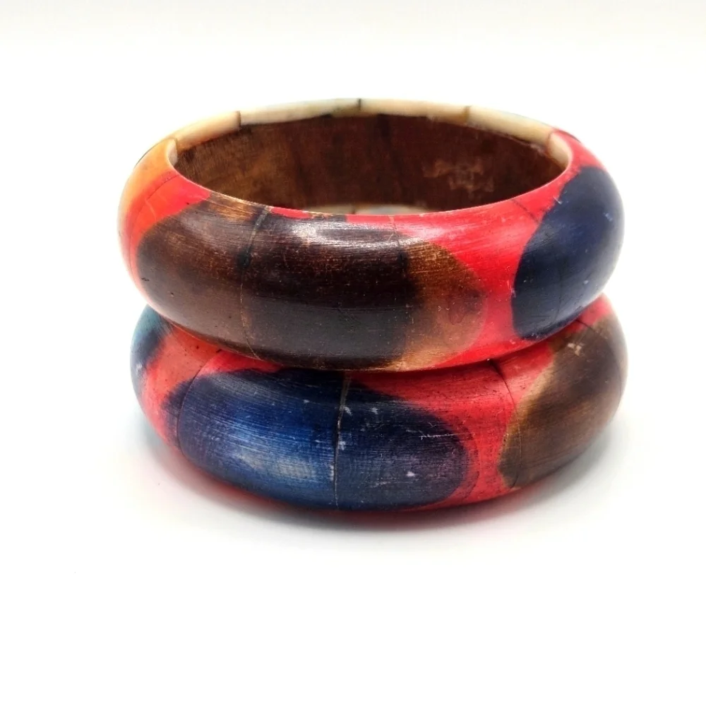 VINTAGE Acrylic Overlay Wood Wooden Round Bangle Bracelets Set of 2 Encore